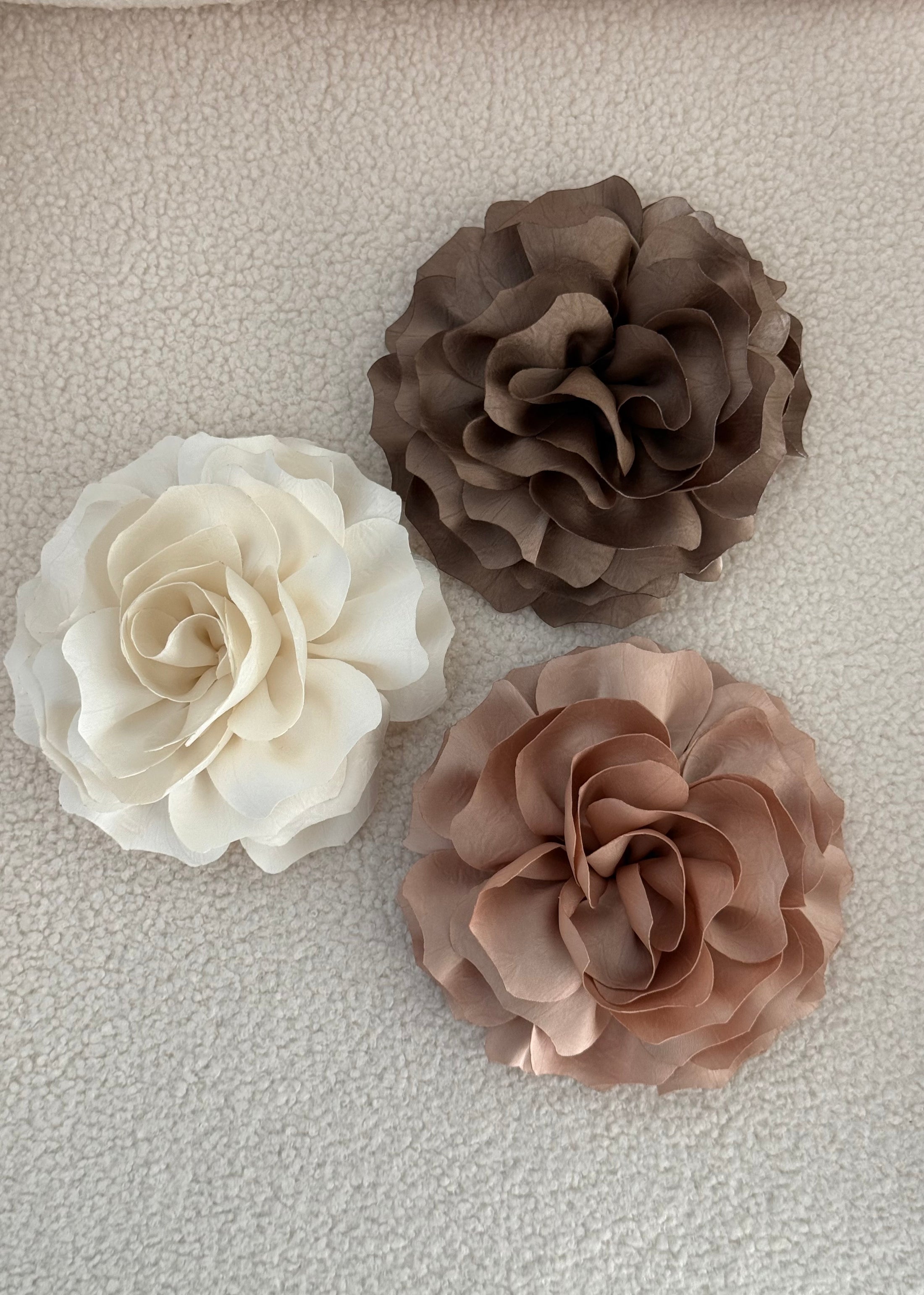 Spilla bloom rose
