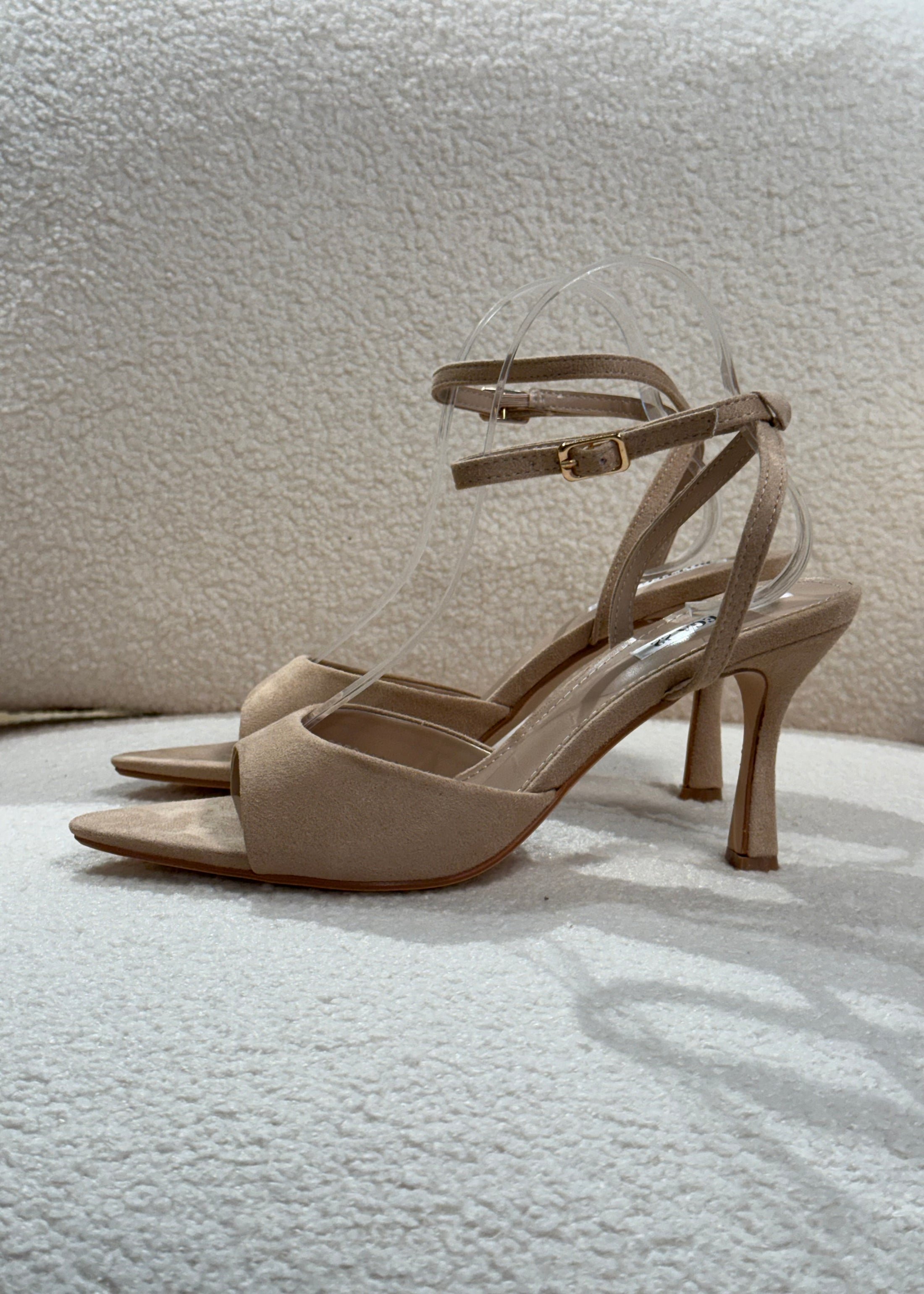 Sandali in suede nude
