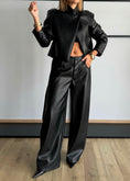 Carica l'immagine nel visualizzatore della galleria, Pantalone wide leg in ecopelle nero - PHILIALOFT
