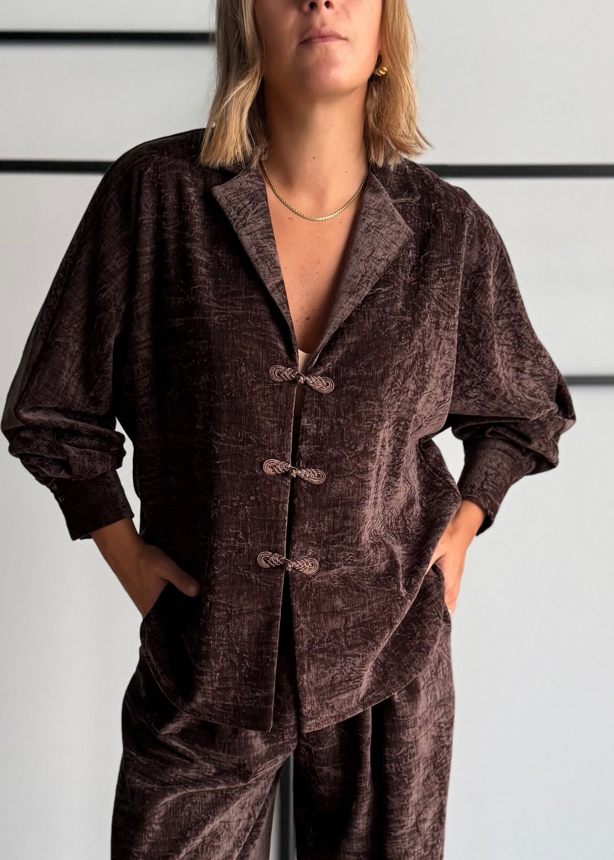 Camicia moro in velluto con alamari - PHILIALOFT