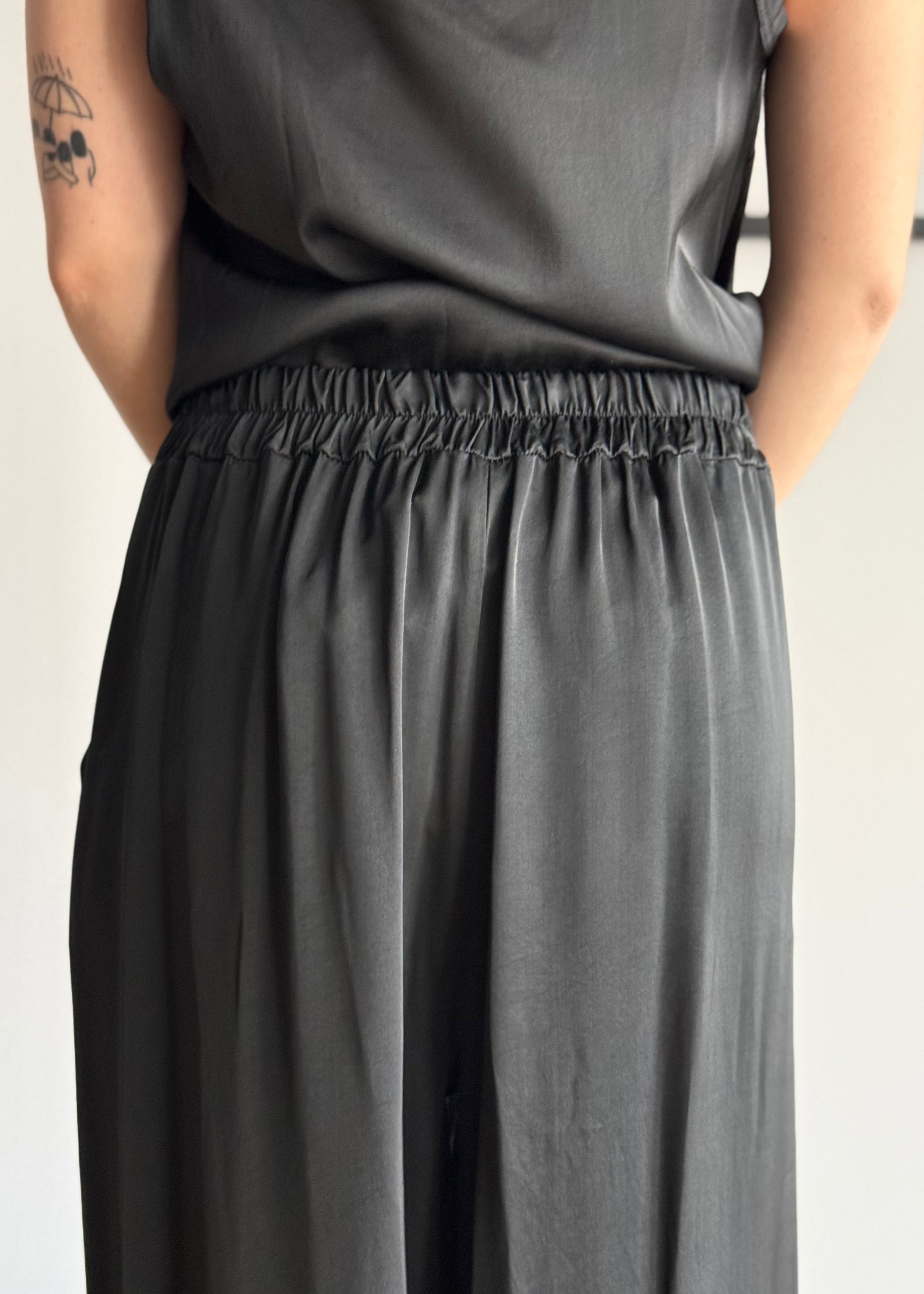 Pantalone ZAHJR a palazzo nero