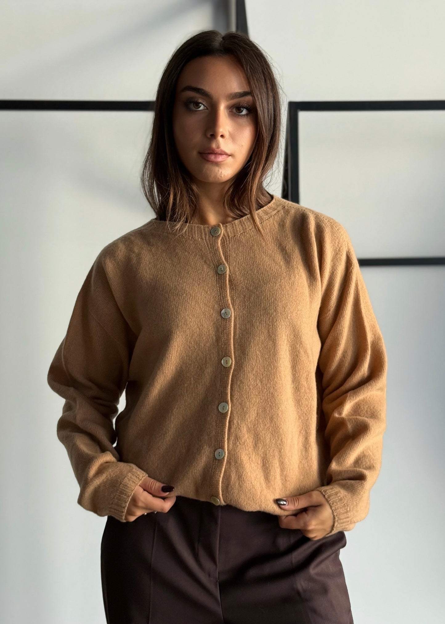 Cardigan corto in maglia -KONTATTO