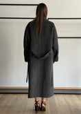 Carica l'immagine nel visualizzatore della galleria, Cappotto E-WOMAN con cintura
