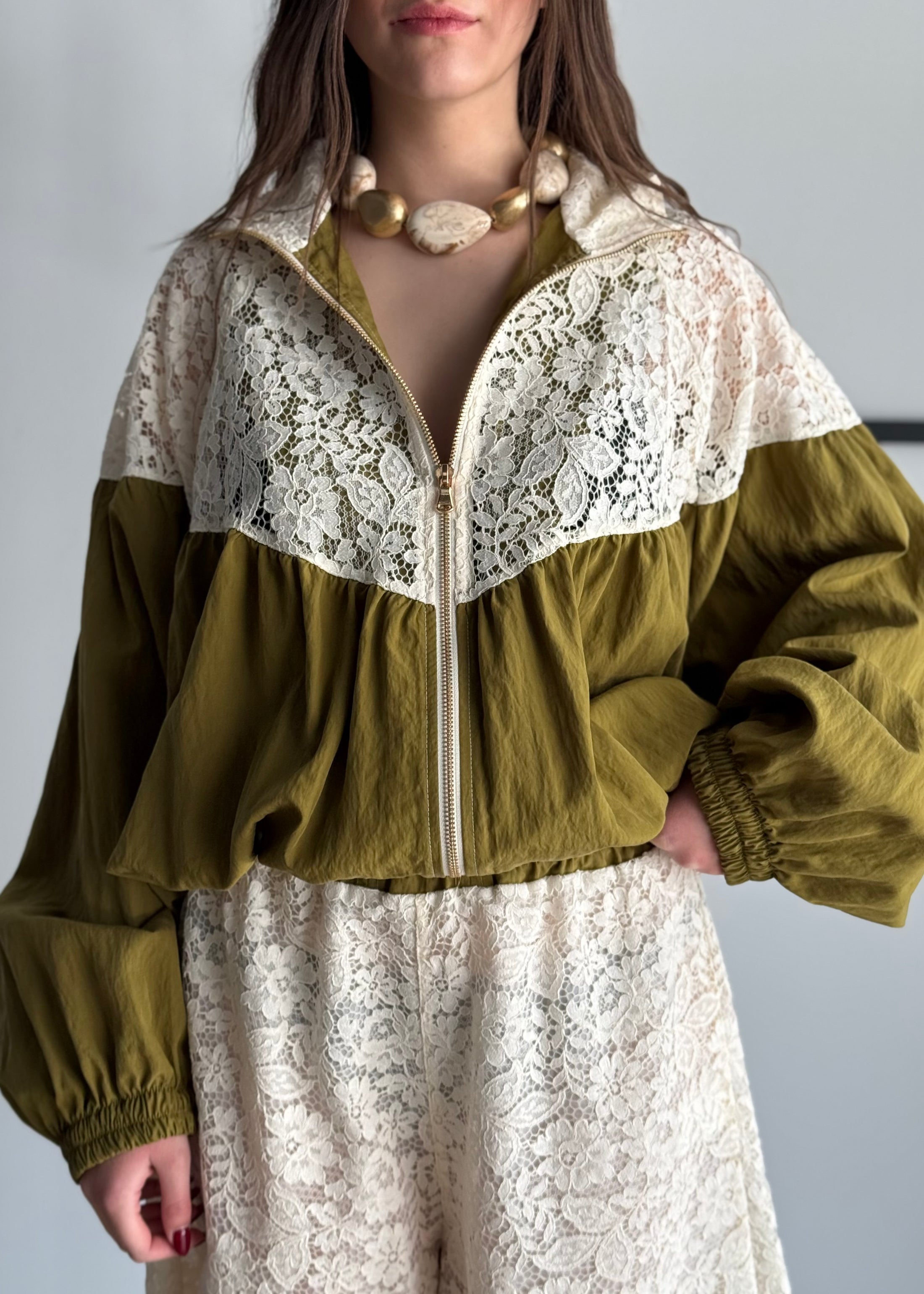 Giacca olio KIKISIX con pizzo