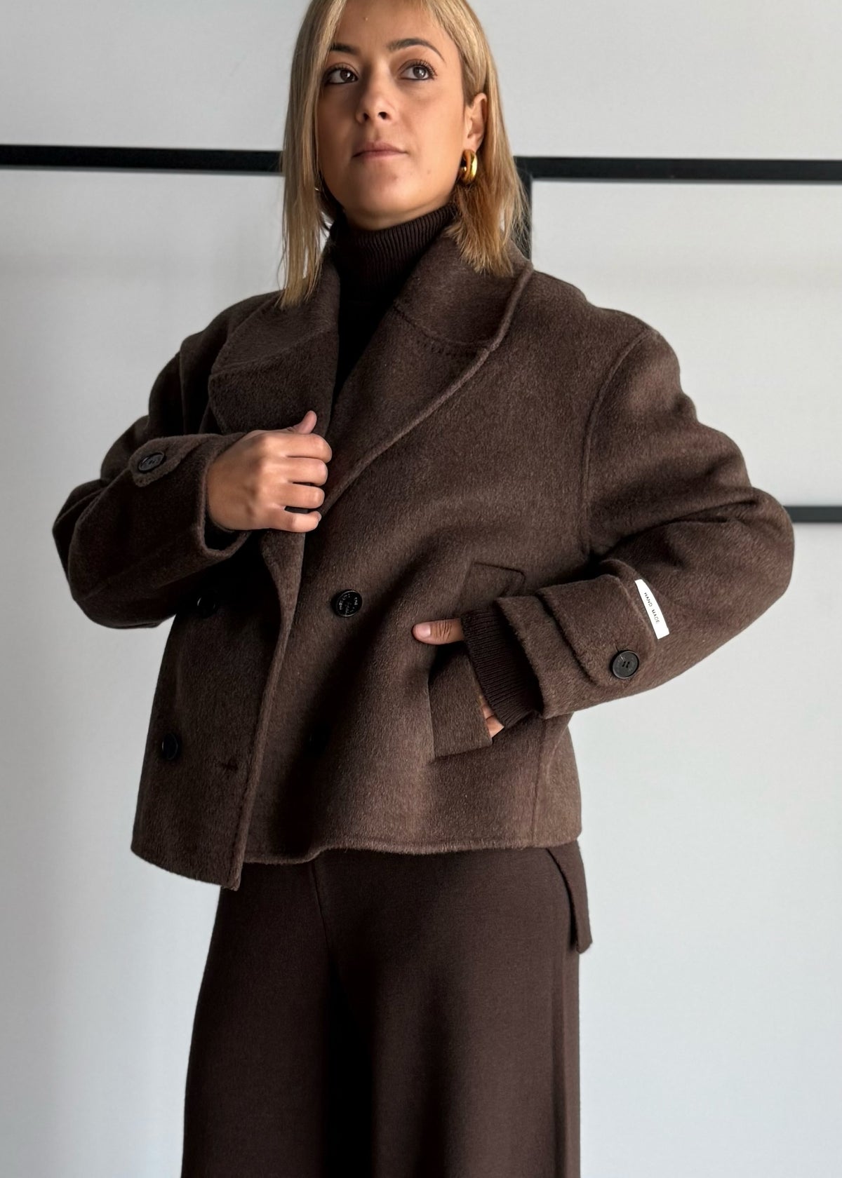 Cappotto corto doppiopetto con maxi revers - KONTATTO