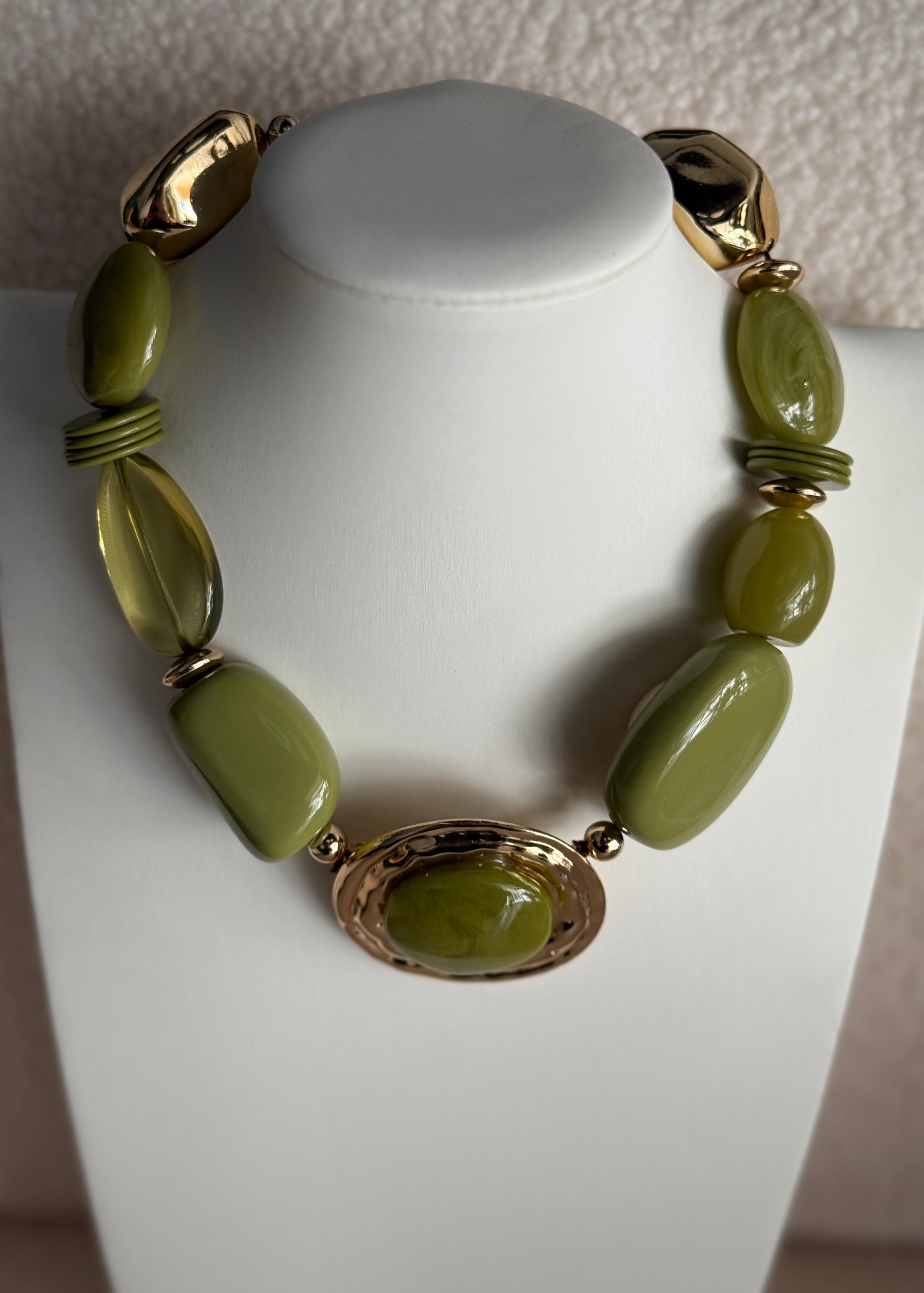 Collana THEVICE verde oliva