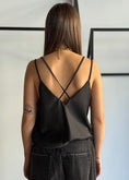 Carica l'immagine nel visualizzatore della galleria, Top in raso con pizzo -ZAHJR
