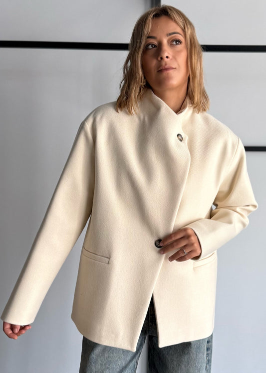 Cappotto crema con chiusura asimmetrica - ZAHJR