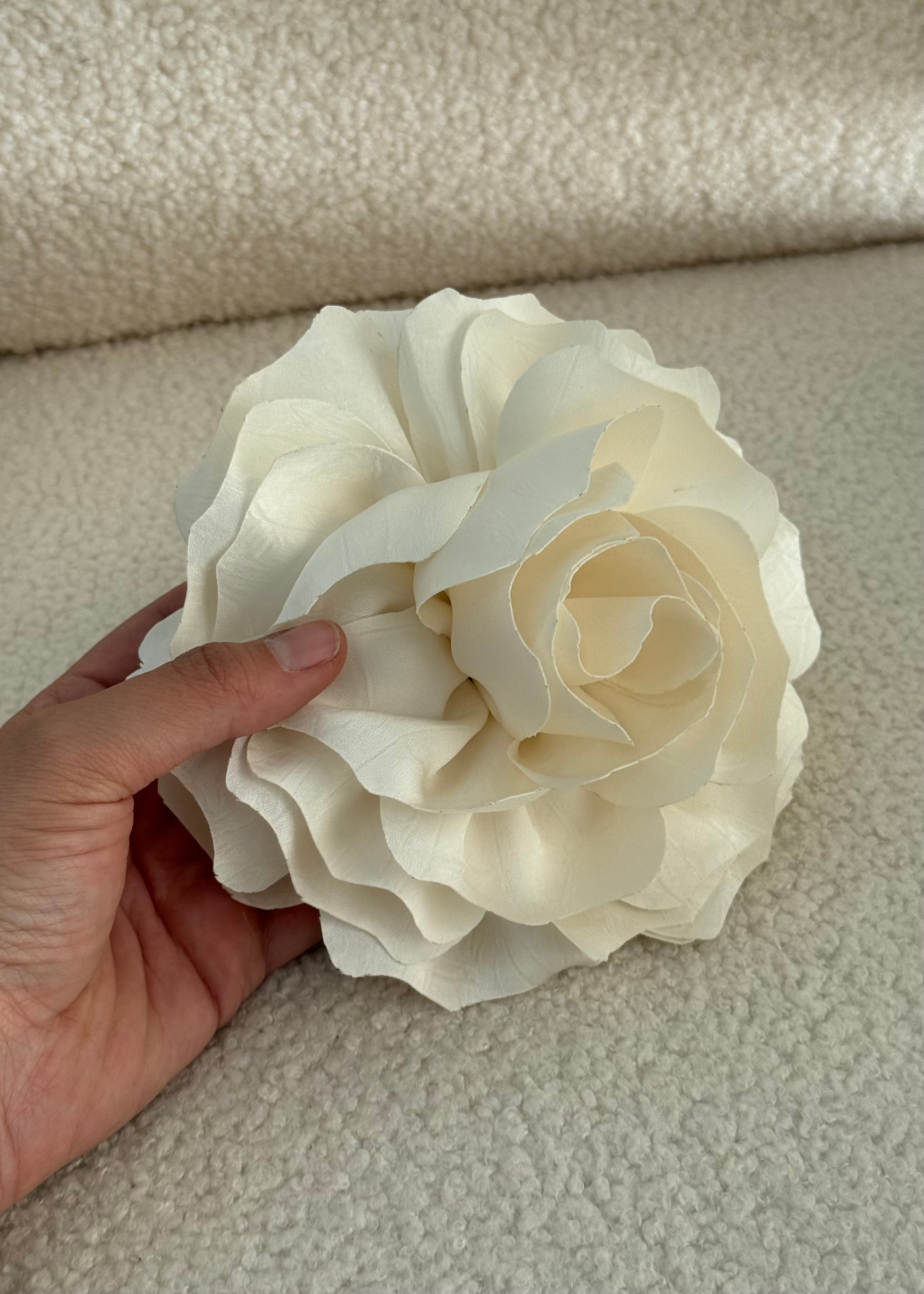 Spilla bloom rose