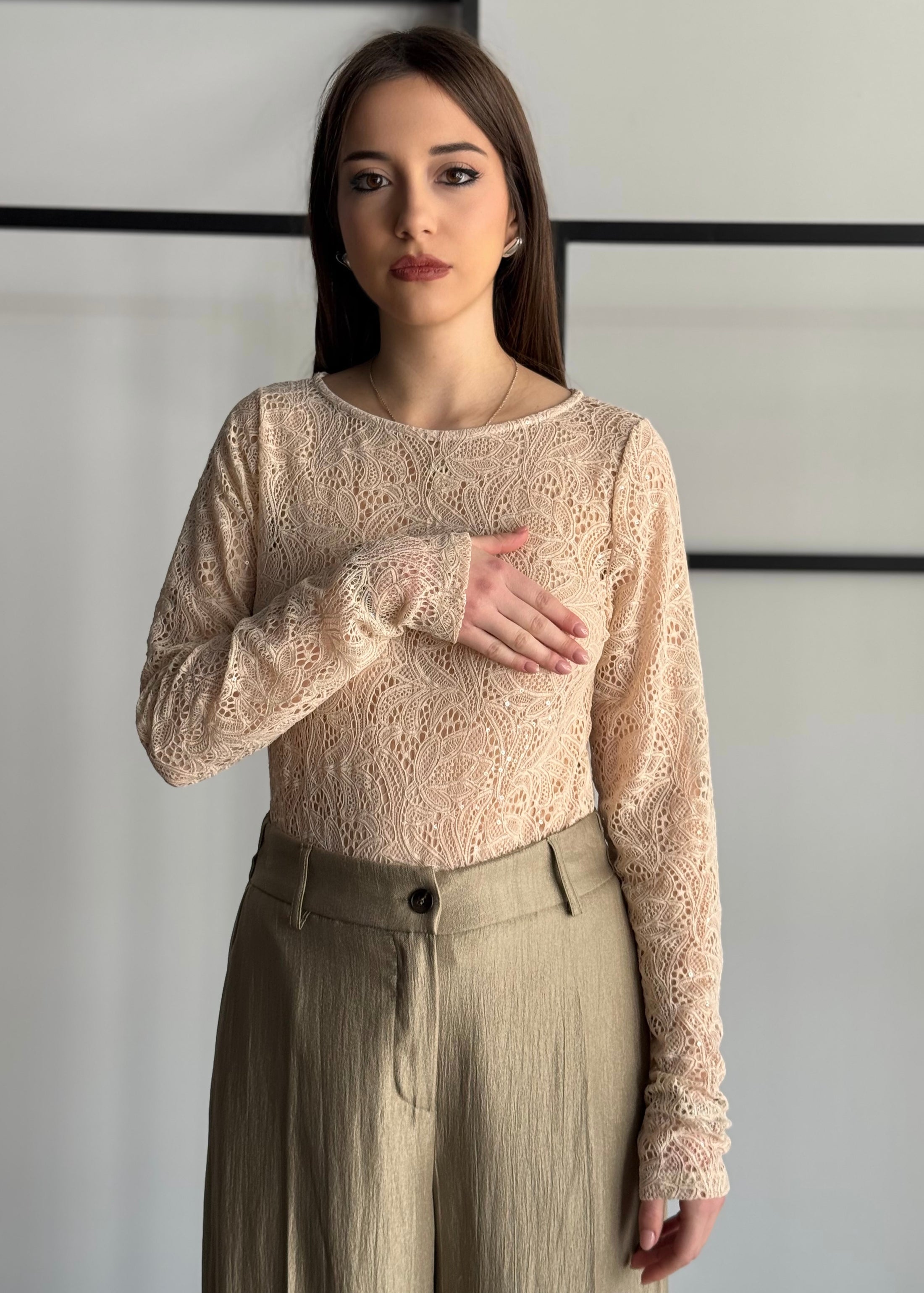 Body ZAHJR in pizzo latte