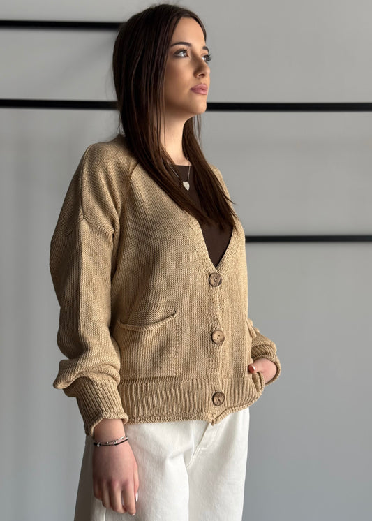 Cardigan ZAHJR cammello con bottoni in legno