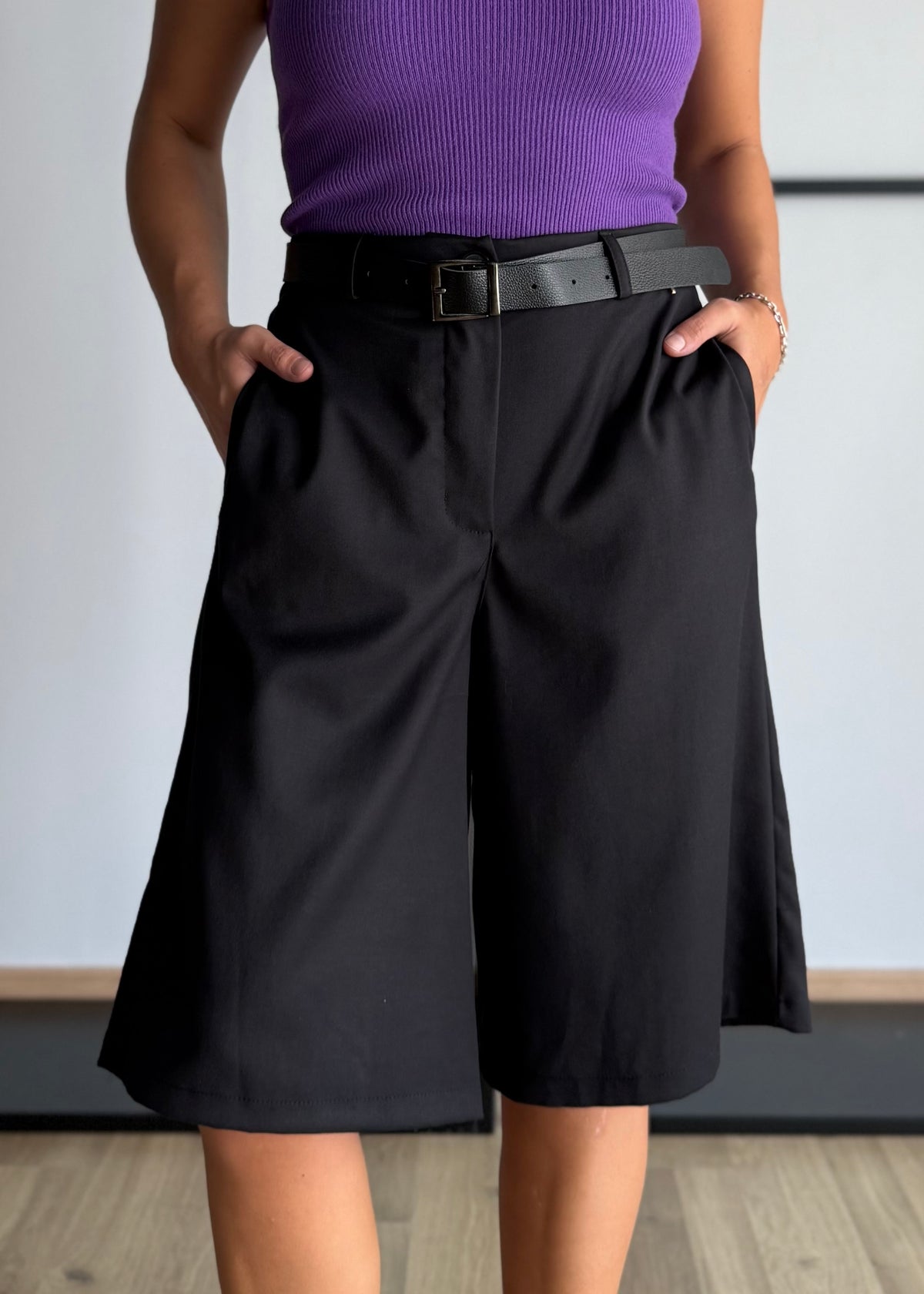 Bermuda Nero con cintura - PHILIALOFT