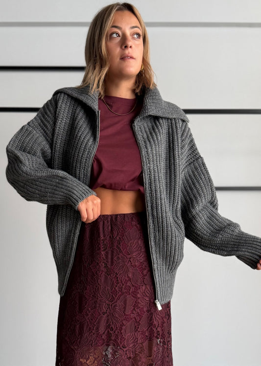 Cardigan grigio con maxi collo e zip - KONTATTO