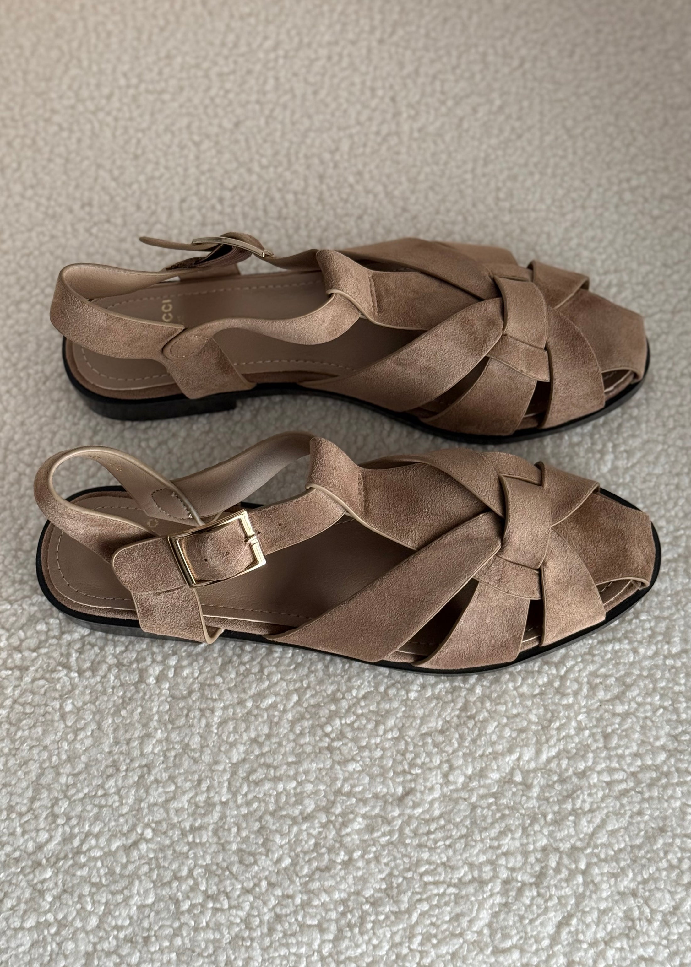 Sandali flat THEVICE intrecciati taupe