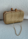 Carica l'immagine nel visualizzatore della galleria, Clutch in rafia beige
