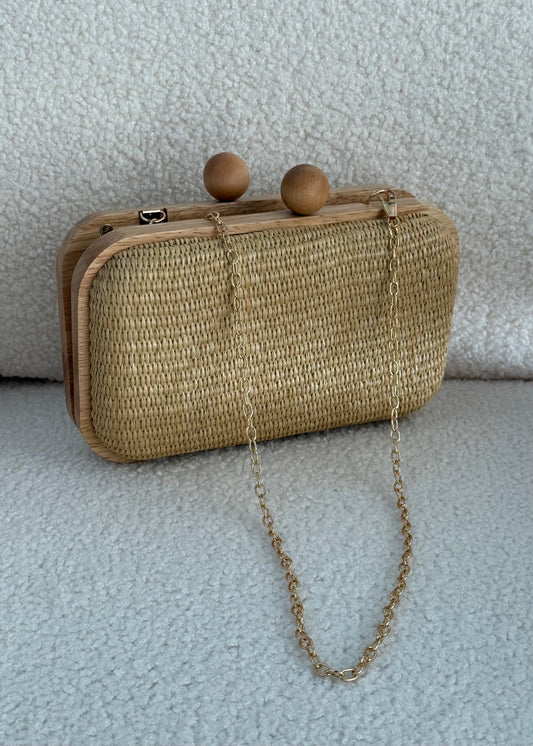 Clutch in rafia beige