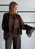 Carica l'immagine nel visualizzatore della galleria, Blusa satin & lace - PHILIALOFT
