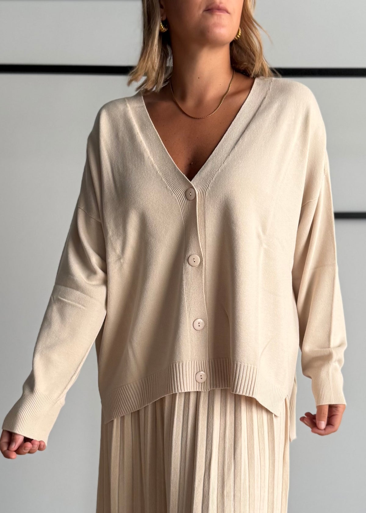 Cardigan over con bottoni talco - KONTATTO