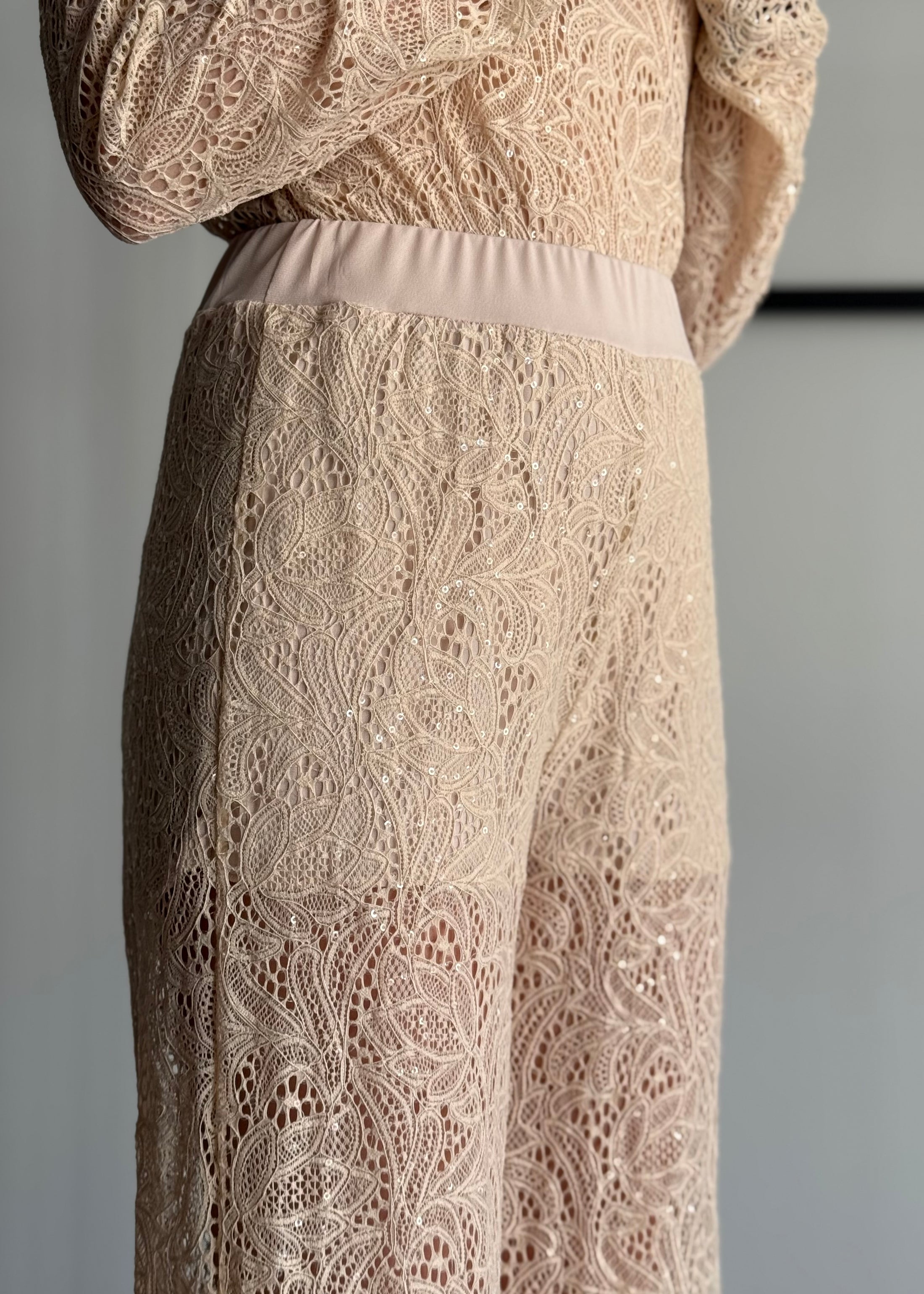 Pantalone ZAHJR in pizzo latte