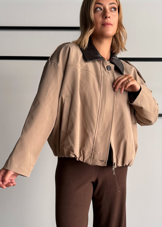 Giacca Bomber beige con Collo in Ecopelle