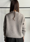Carica l'immagine nel visualizzatore della galleria, Maglia ZAHJR con applicazioni gioiello
