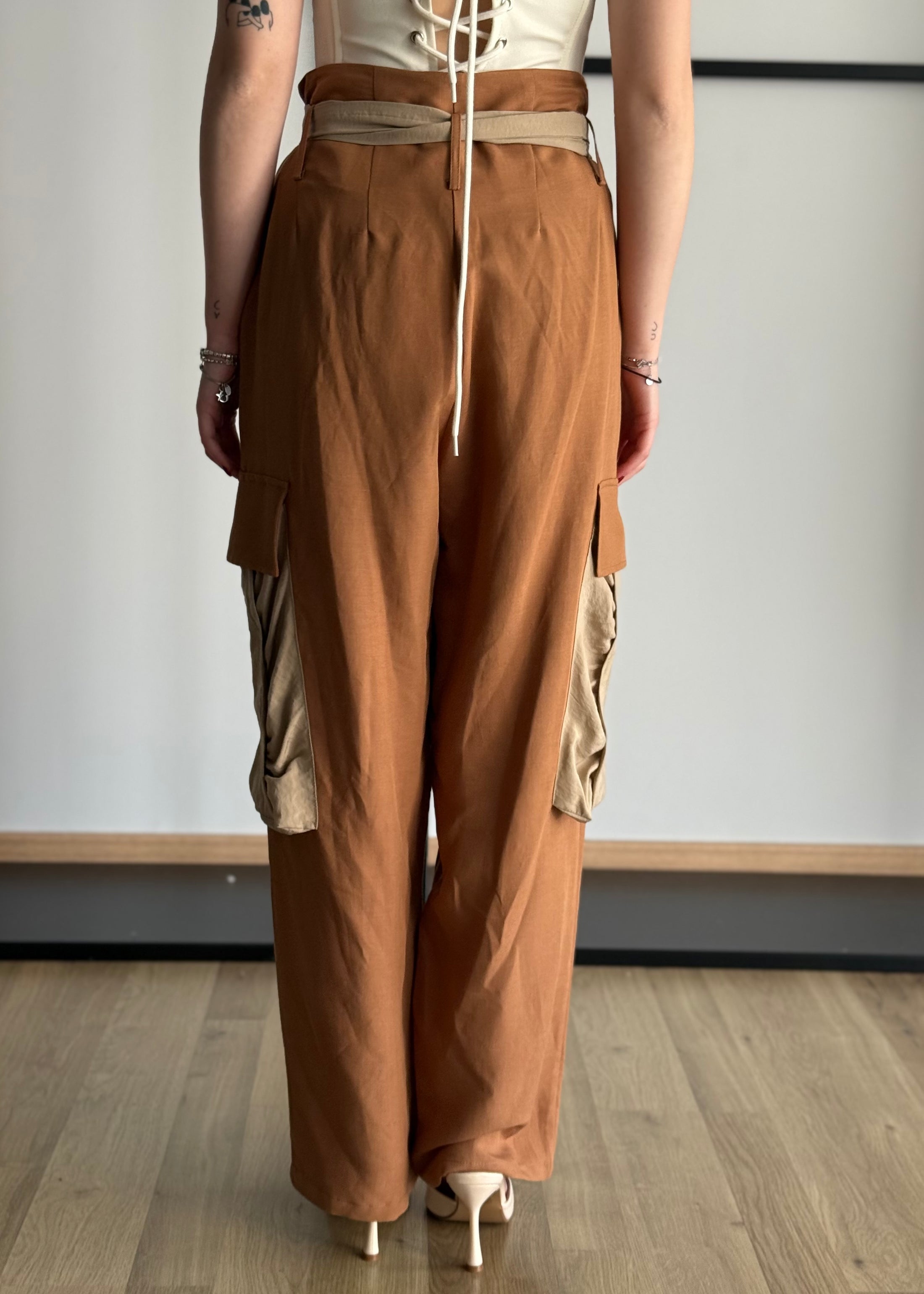 Pantalone PHILIALOFT con cintura e tasche cargo