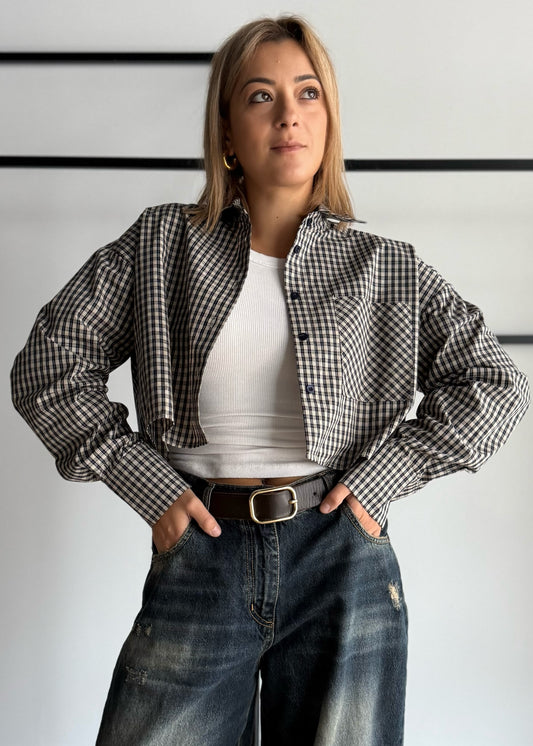 Camicia cropped a quadri con taschino