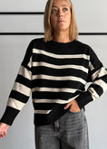 Carica l'immagine nel visualizzatore della galleria, Maglia over a righe nera - ZAHJR
