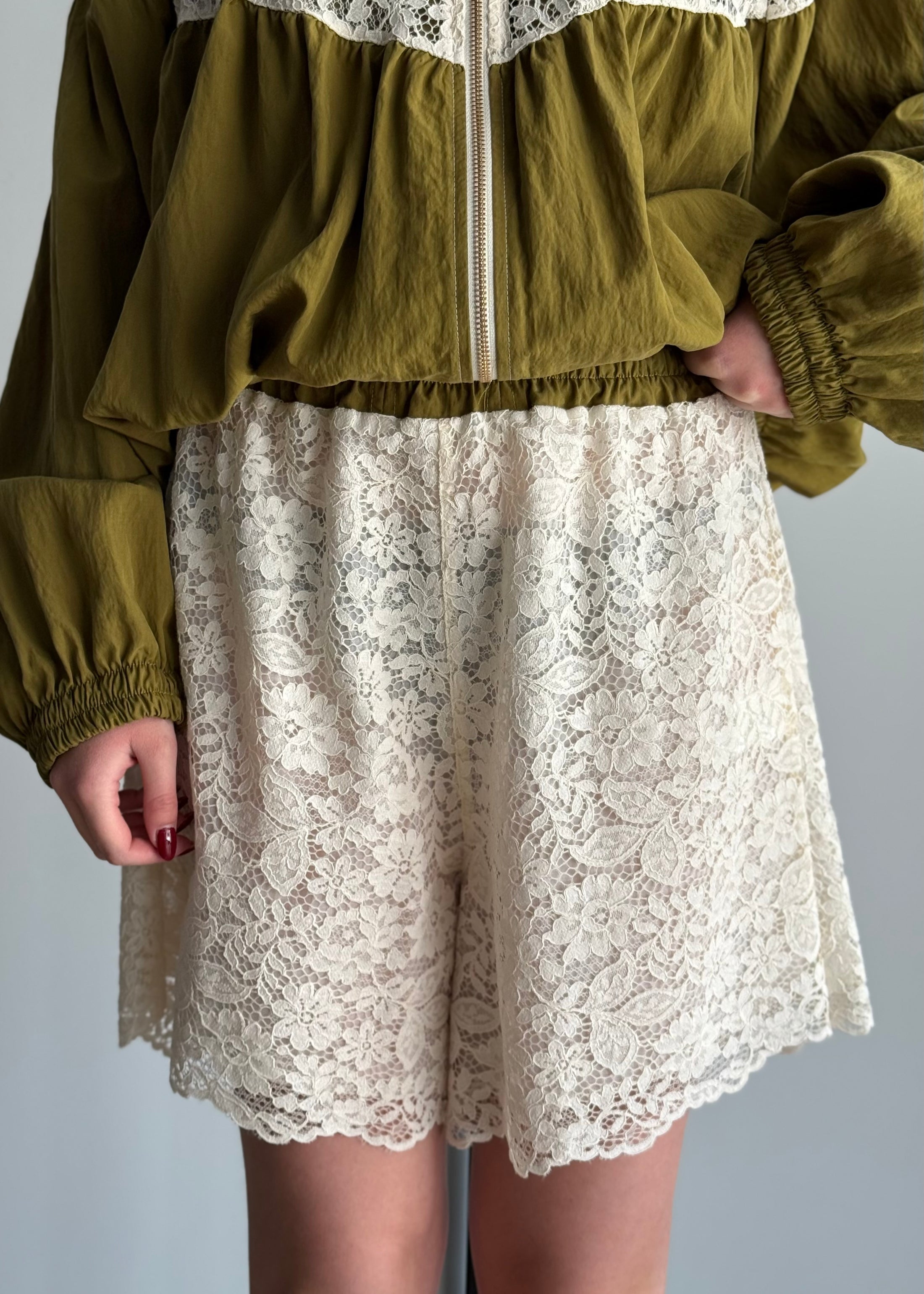 Short KIKISIX in pizzo