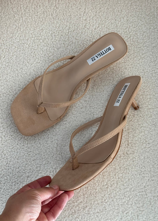 Sandali infradito con tacco nude effetto suede