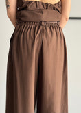 Carica l'immagine nel visualizzatore della galleria, Pantalone palazzo ZAHJR moro
