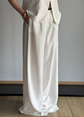 Carica l'immagine nel visualizzatore della galleria, Pantalone palazzo ZAHJR bianco
