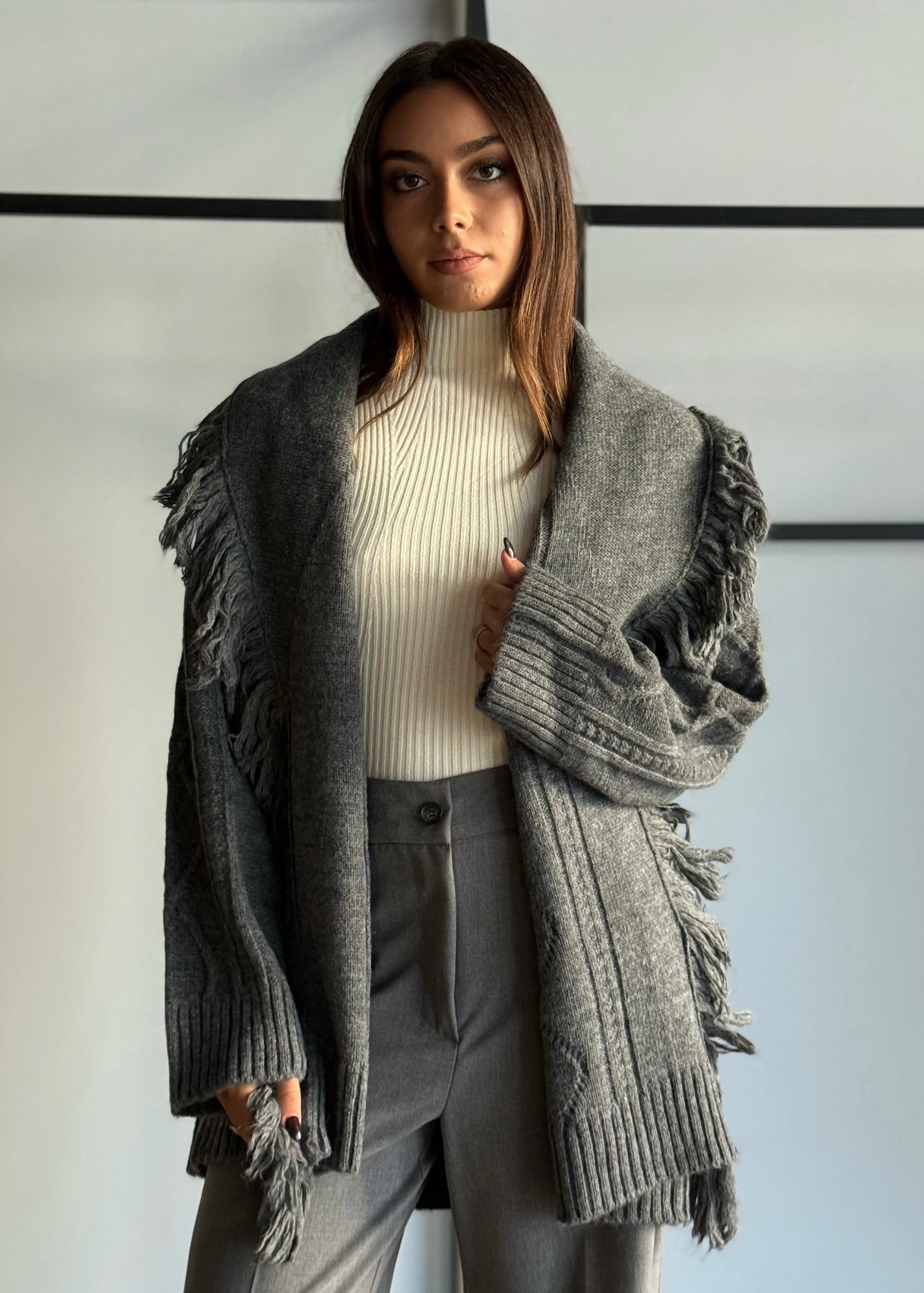 Cardigan con frange -KONTATTO