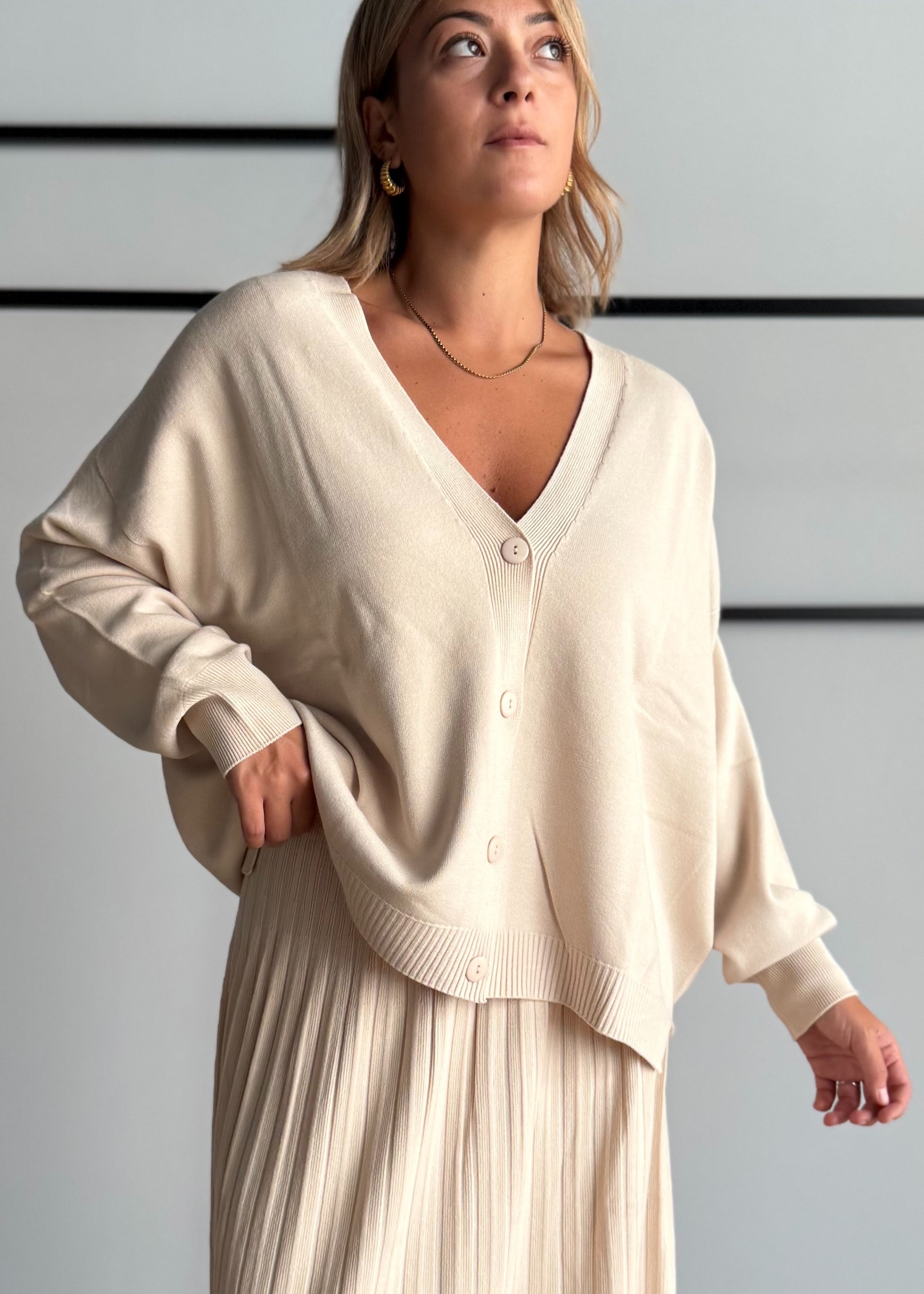 Cardigan over con bottoni talco - KONTATTO