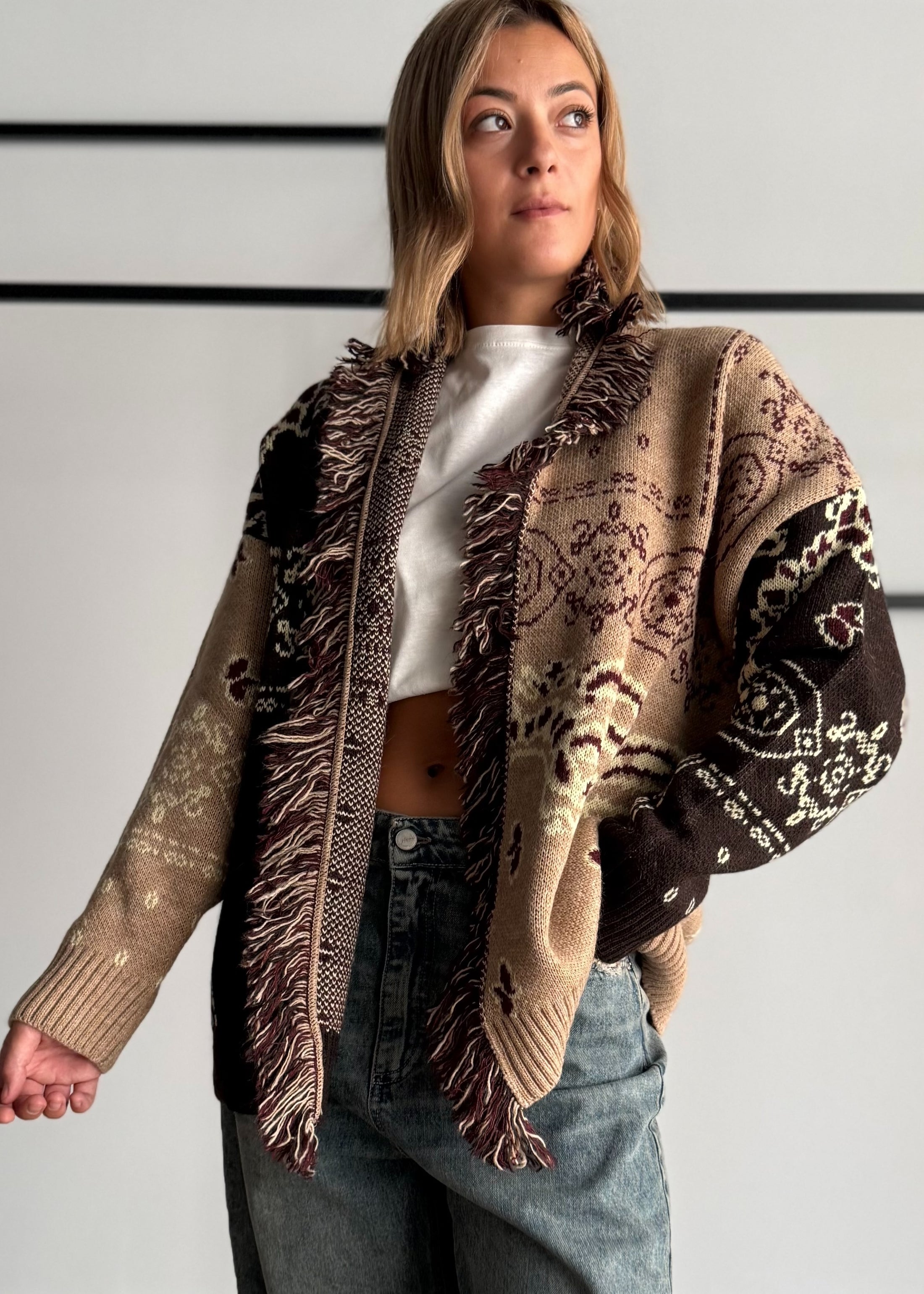Cardigan jacquard con frange moka - KONTATTO