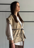 Carica l'immagine nel visualizzatore della galleria, Gilet KONTATTO jacquard
