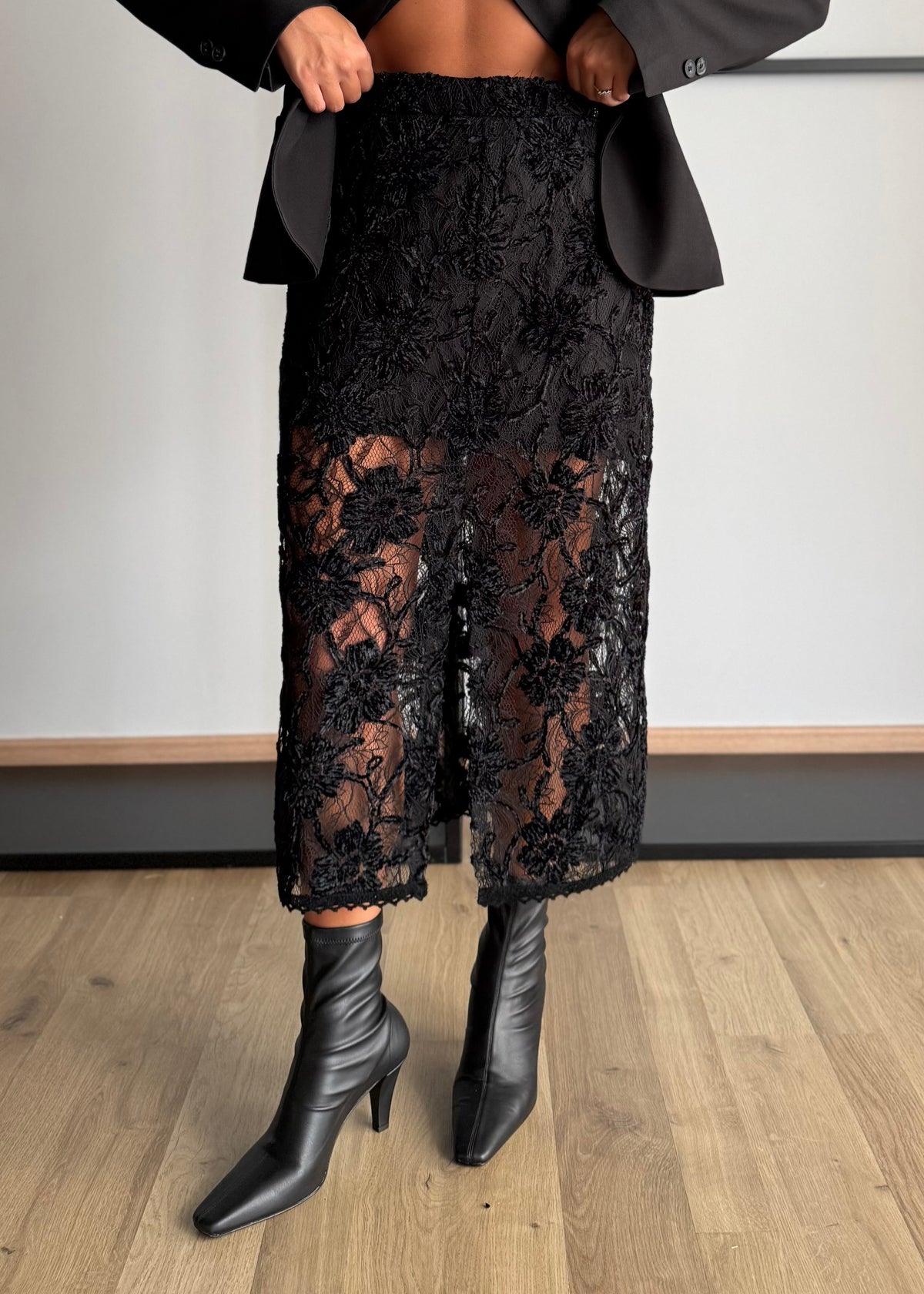 Gonna midi in pizzo ricamato - PHILIALOFT