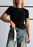 Carica l'immagine nel visualizzatore della galleria, T-shirt basic nera - ZAHJR
