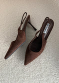 Carica l'immagine nel visualizzatore della galleria, Décolleté Slingback THEVICE in suede moro
