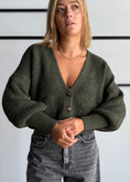 Carica l'immagine nel visualizzatore della galleria, Cardigan chunky militare con tasche - ZAHJR
