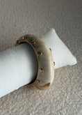 Carica l'immagine nel visualizzatore della galleria, Bracciale THEVICE effetto marmorizzato avorio

