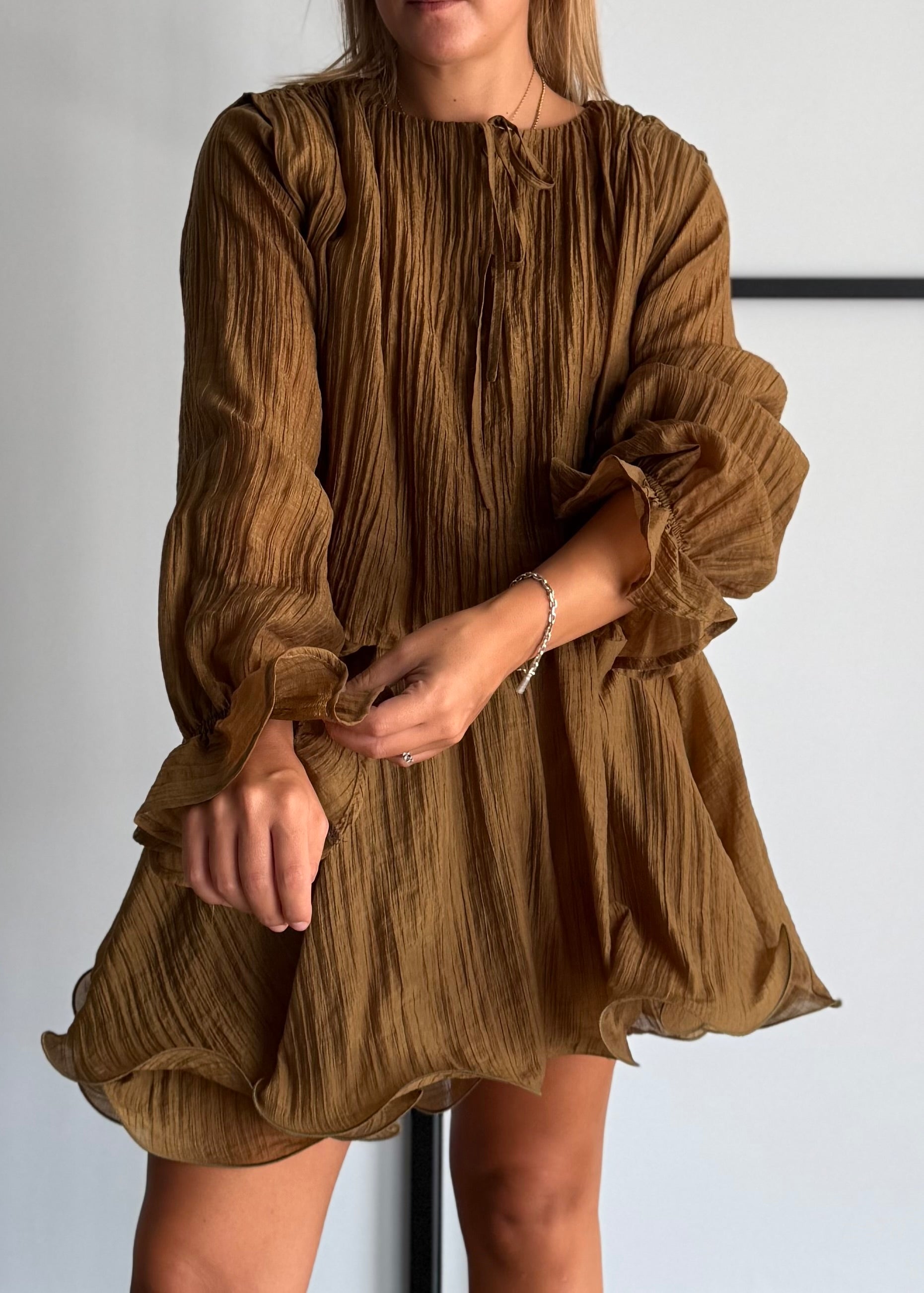 Vestito olio con balze - KONTATTO