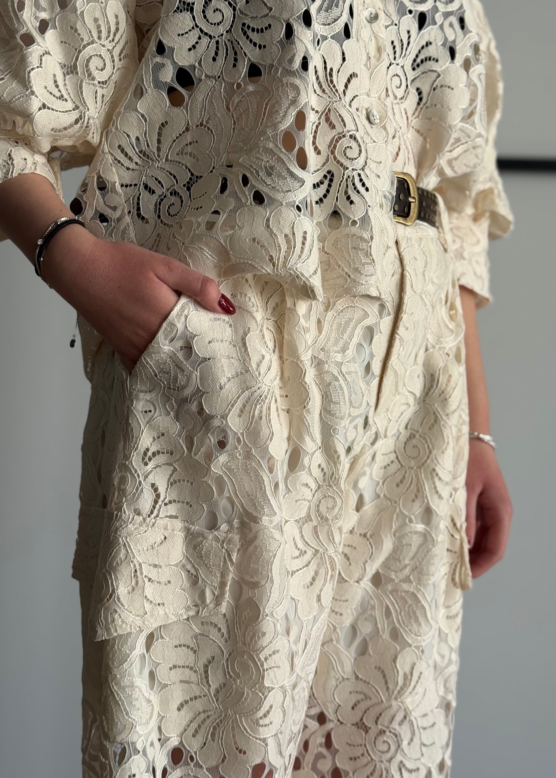 Pantalone ZAHJR in pizzo sangallo