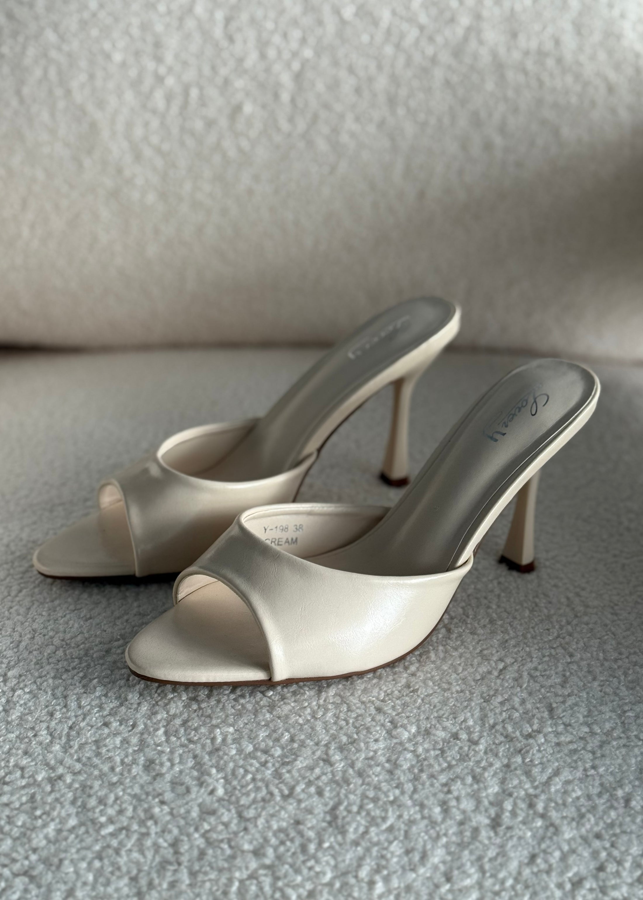 Sandali mule THEVICE crema