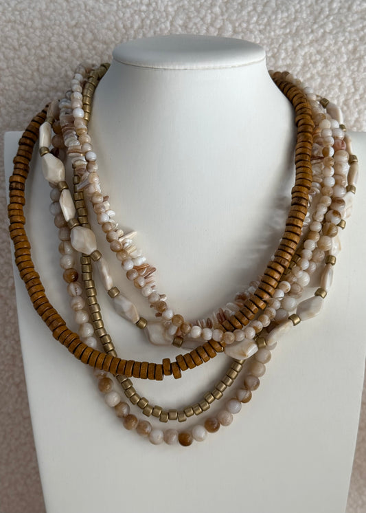 Collana multifilo beige e legno