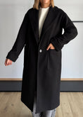 Carica l'immagine nel visualizzatore della galleria, Cappotto lungo monopetto con maxi tasche - ZAHJR
