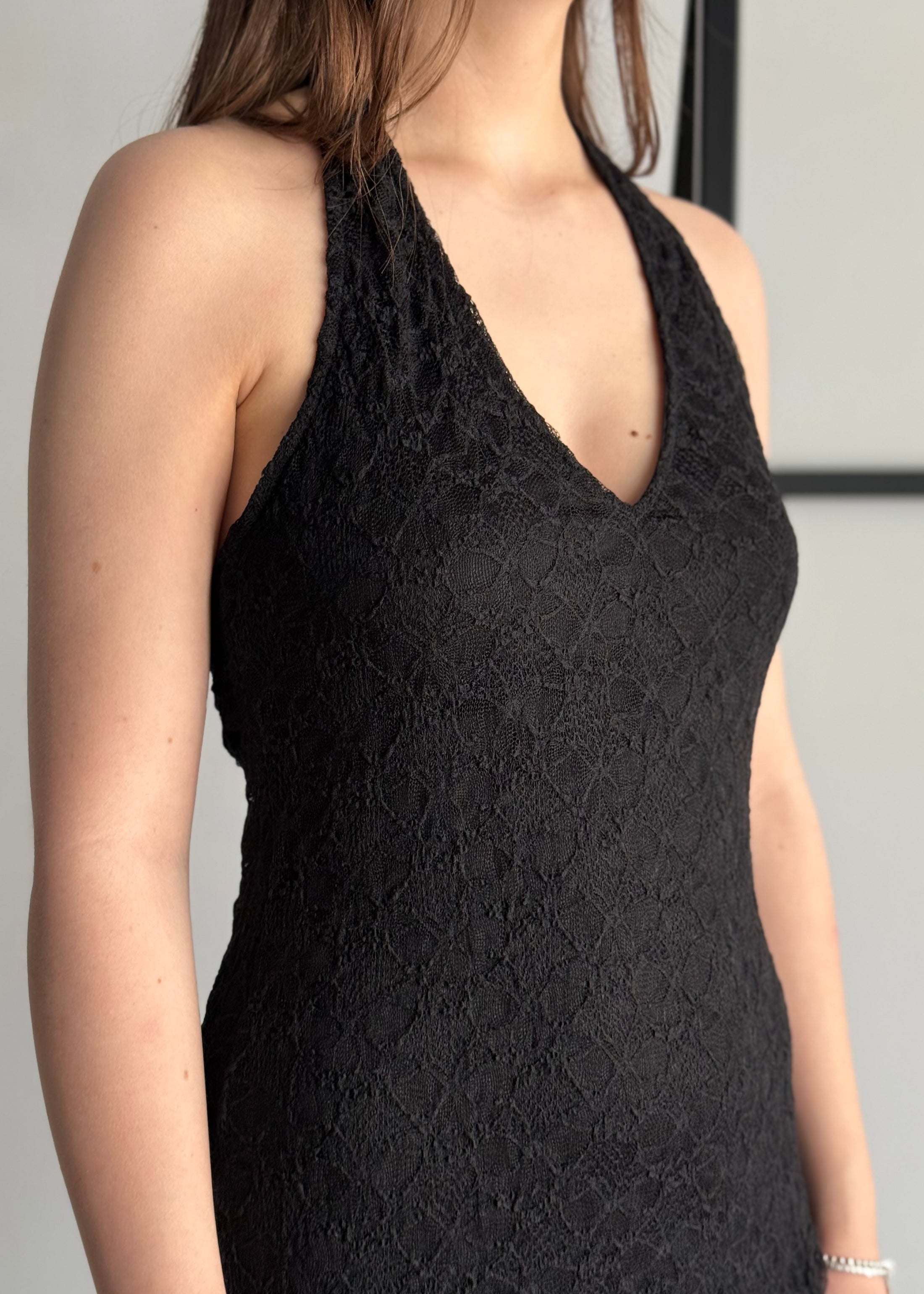 Abito halter in pizzo nero