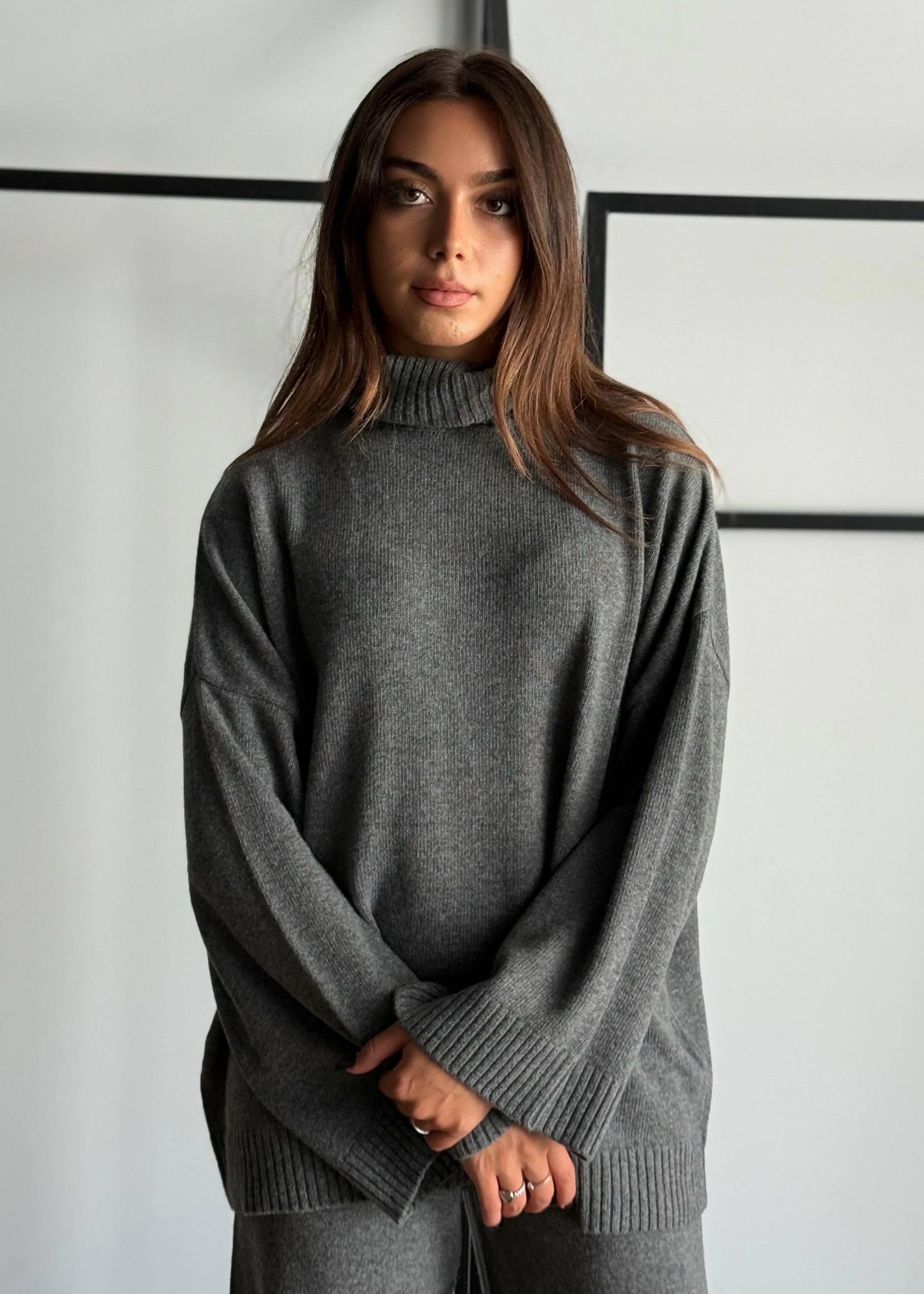 Maglia dolcevita oversize -KONTATTO