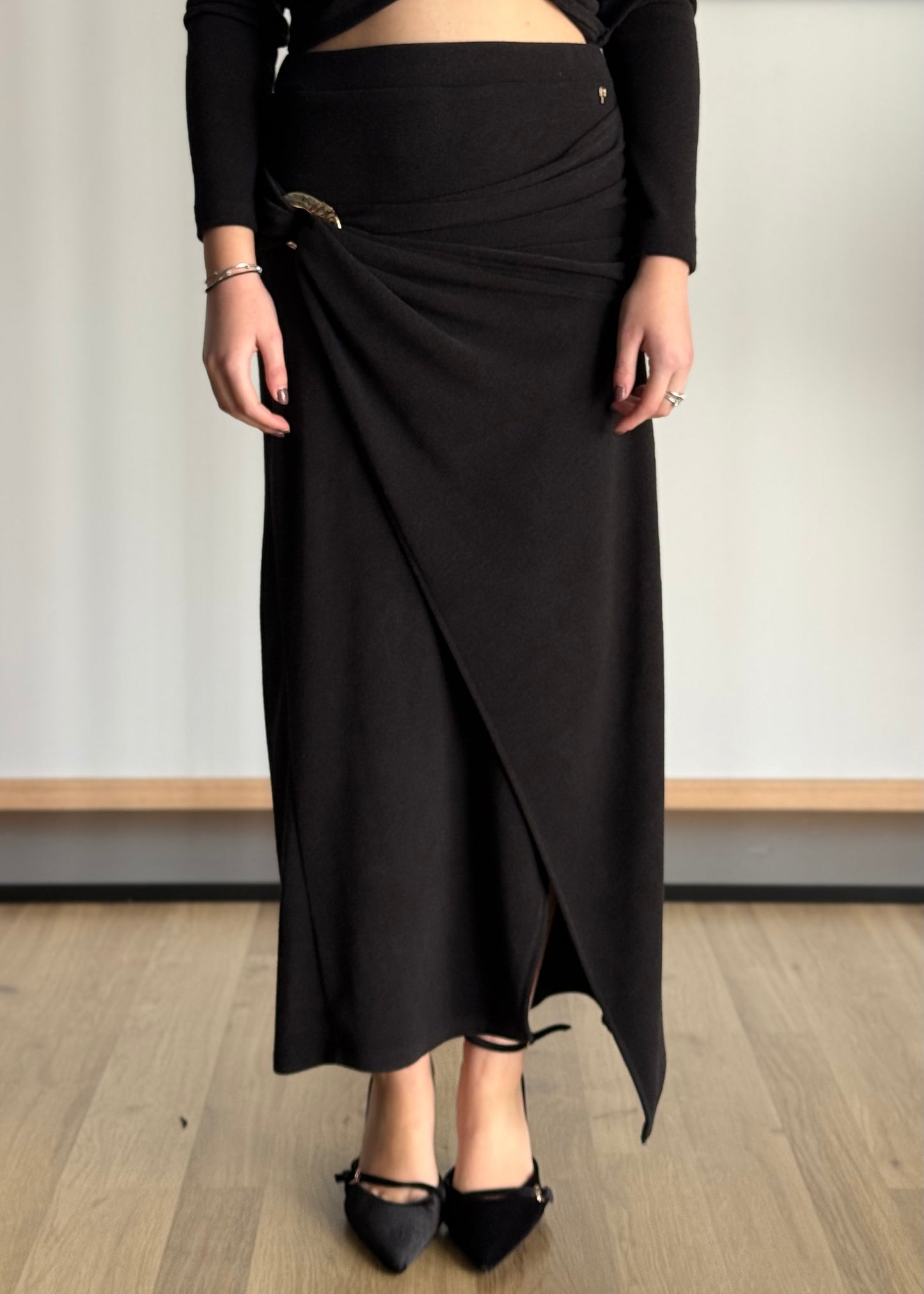 Gonna PHILIALOFT con accessorio oro