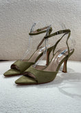 Carica l'immagine nel visualizzatore della galleria, Sandali in suede verde oliva
